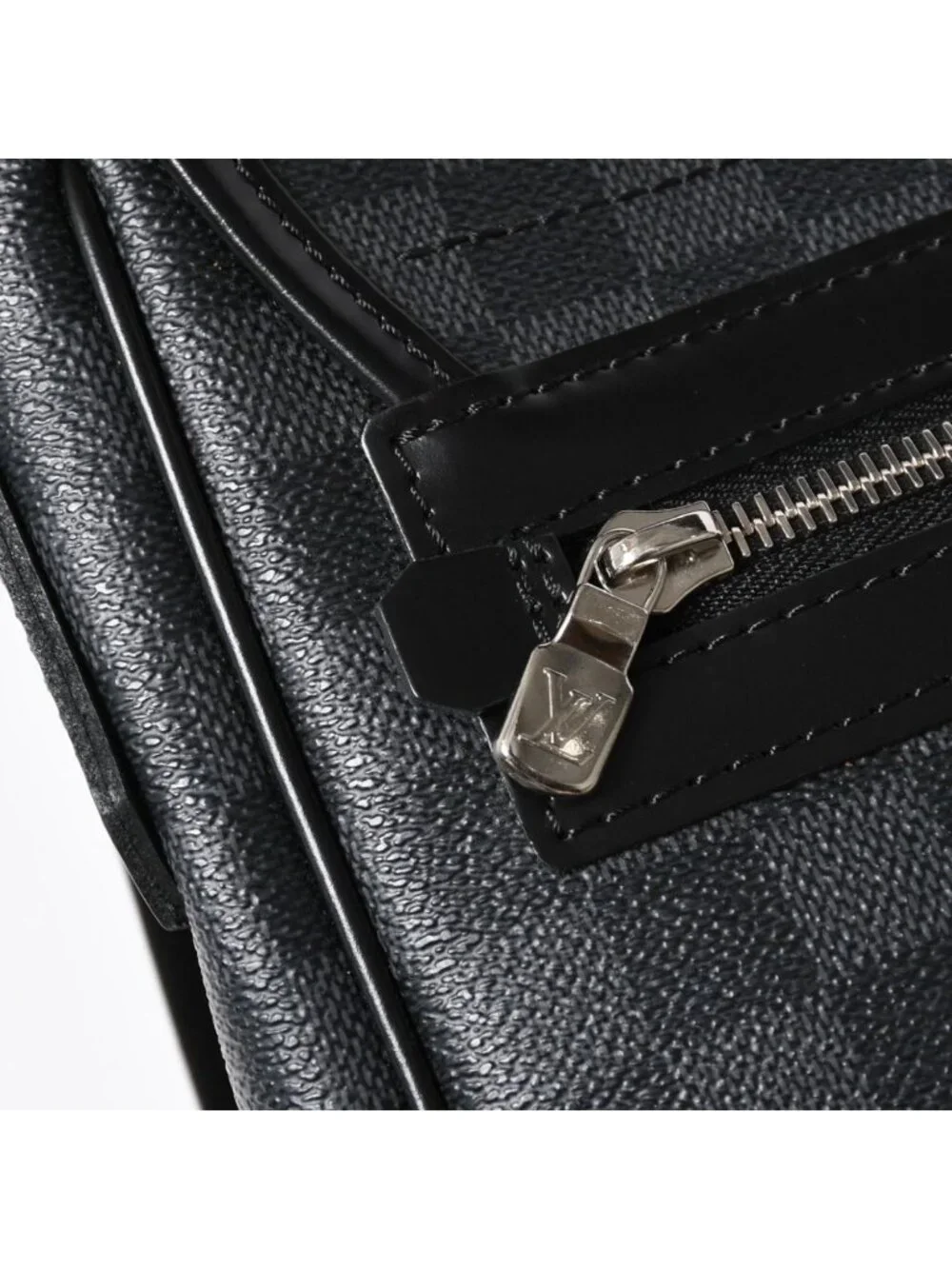 Louis Vuitton Daniel MM Shoulder Bag Damier Graphite Black Silver